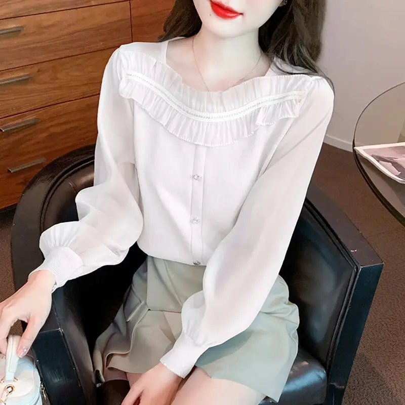 Женский кружевной топ с квадратным вырезом однотонный элегантный на пуговицах