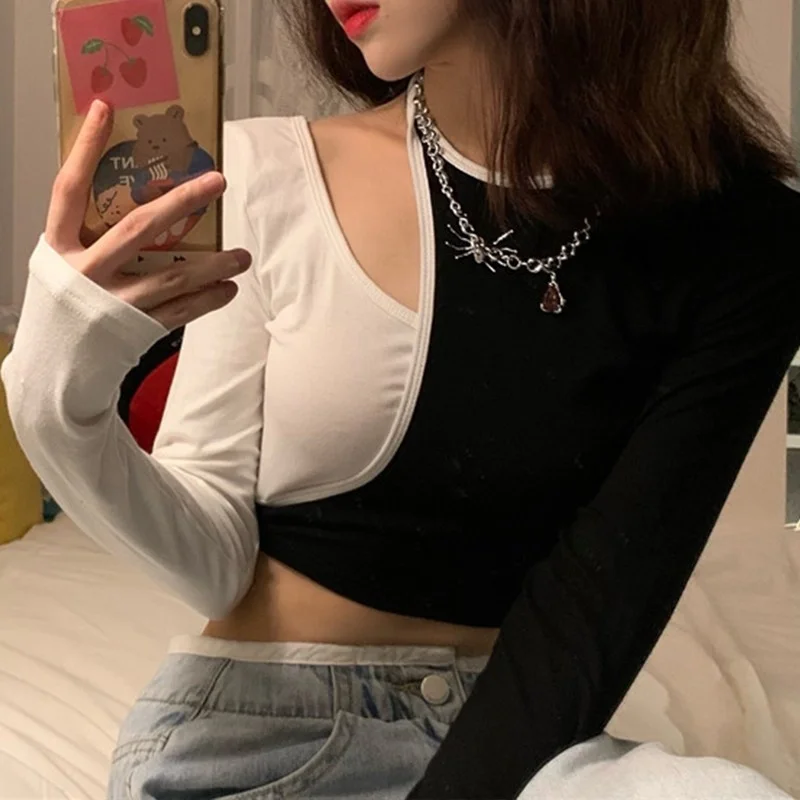 

Korean Contrast Patchwork Long Sleeve Cropped Tops Women Hollow Out Fake Two Pieces T Shirts Sexy Slim Streetwear 2022 Y546