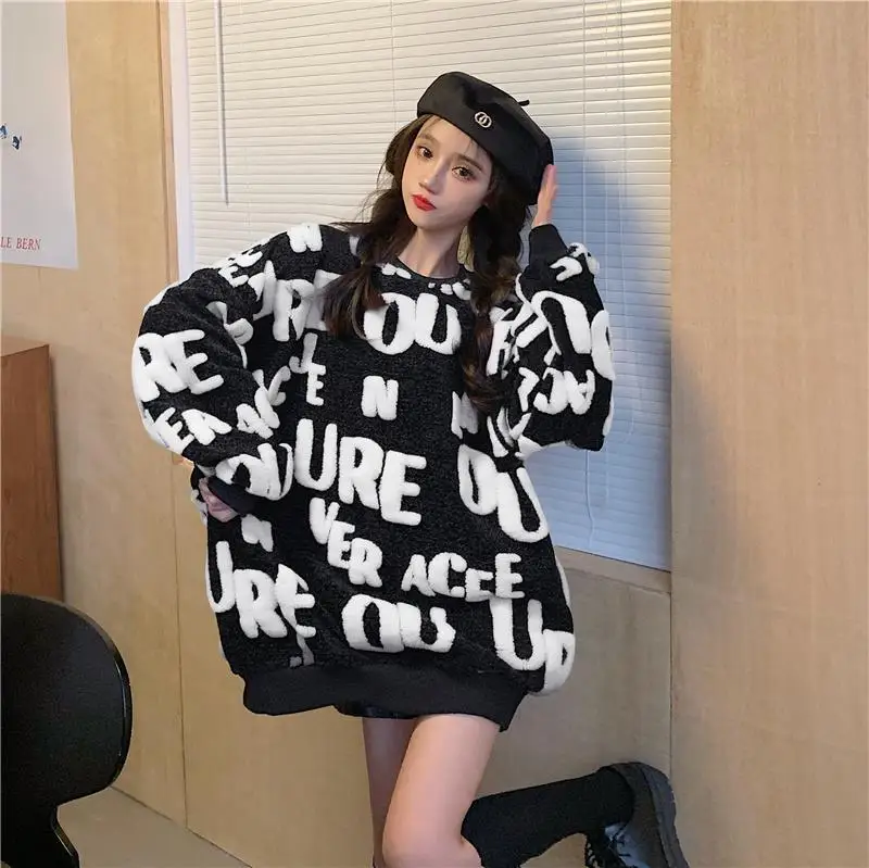 Пуловер женский оверсайз толстый свитер с принтом и надписью Свободный вязаный