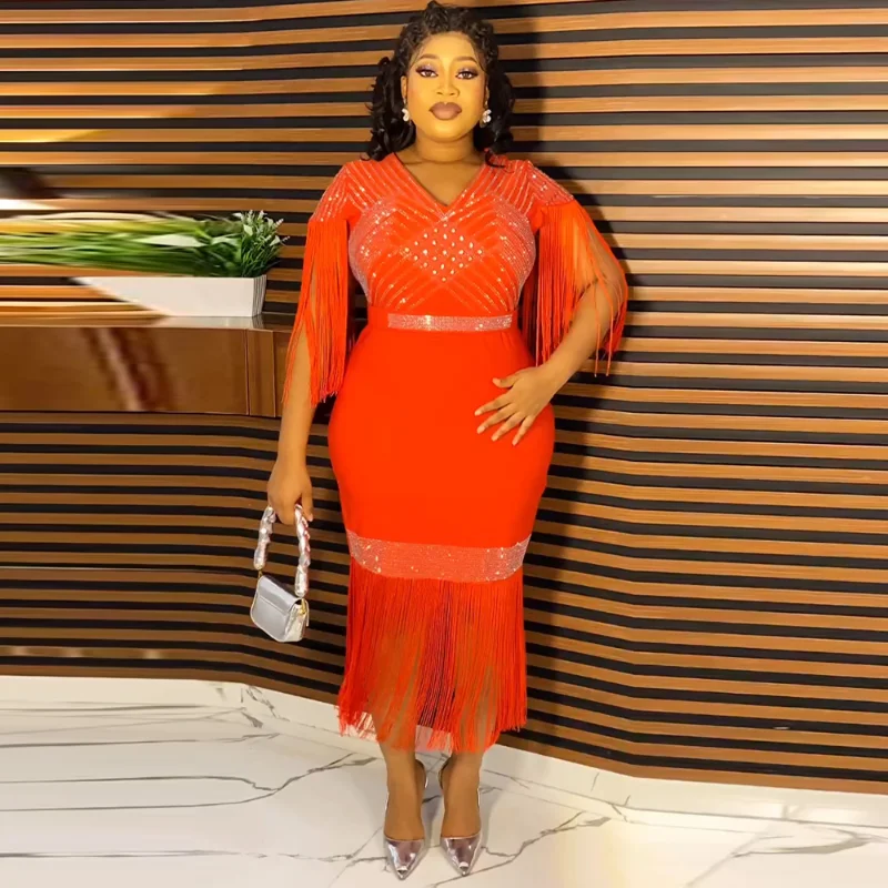 Рисунок 3 - Платье женское свадебное с V-образным вырезом