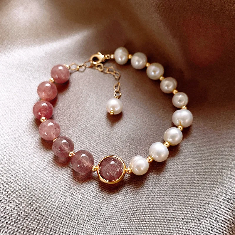 Рисунок 3 - Браслет женский ручной работы с