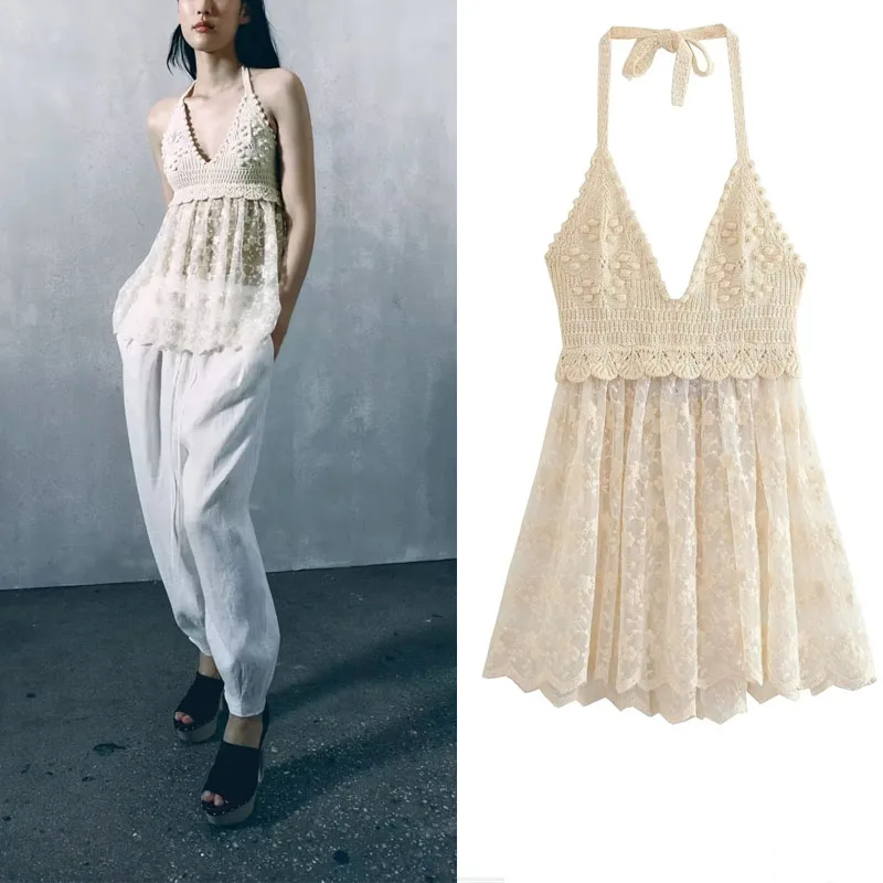 

TRAF 2023 Halter Tops Sexy Summer Open Back Women Tops Elegant And Pretty Embroidered Knit Fashion V-Neckline Female Top