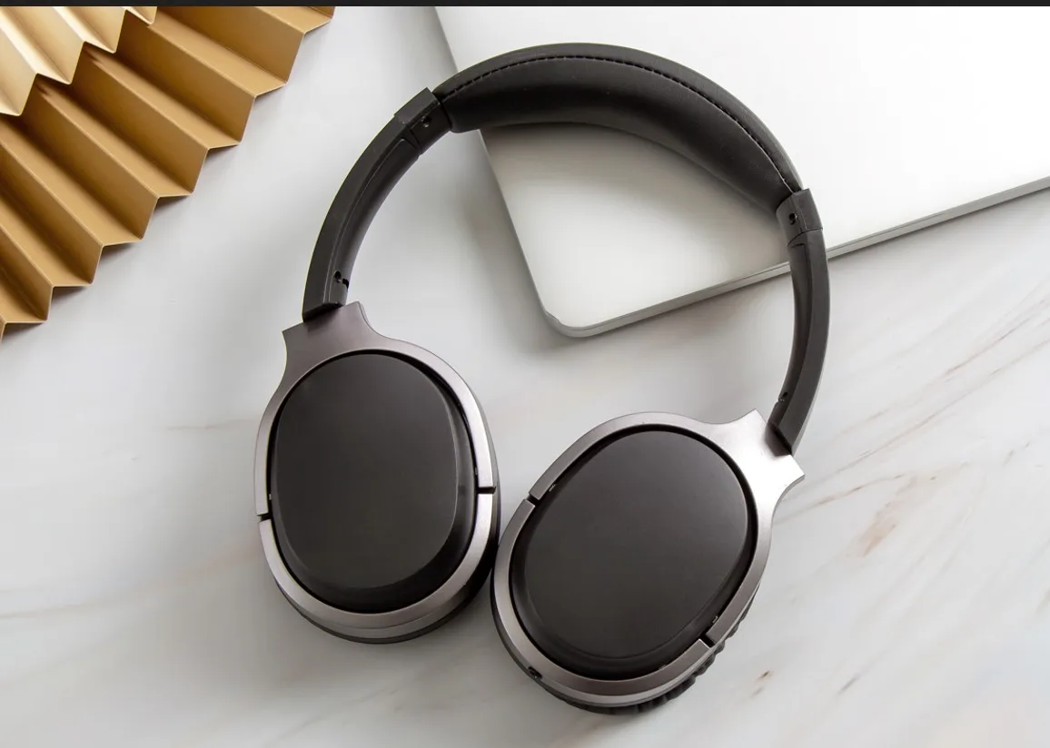 

Cheap Price Original GJ33 4D Lossless High Sound Quality Wired Headphone