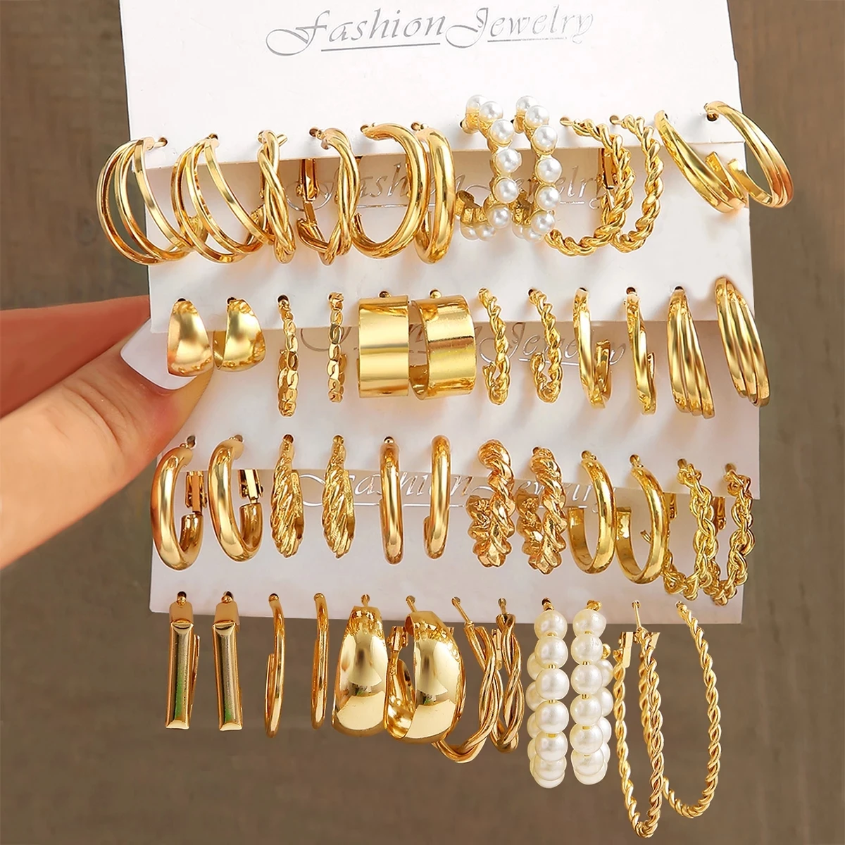 

Fashion Gold Color Pearl Hoop Earrings Set Metal Dangle Earrings Vintage Circle Geometric Twist For Girls Trendy Jewelry Gift