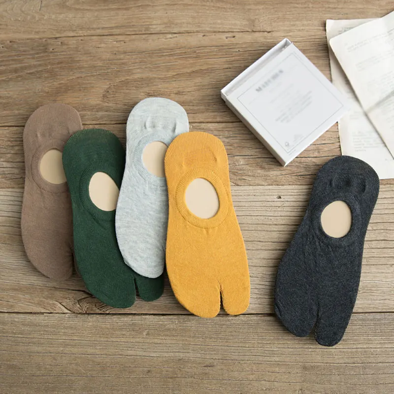 

Bamboo Fiber Japanese Black White Toe Socks Two Finger Socks Men And Women Sandal Split Summer Soft Unisex Kimono Socks
