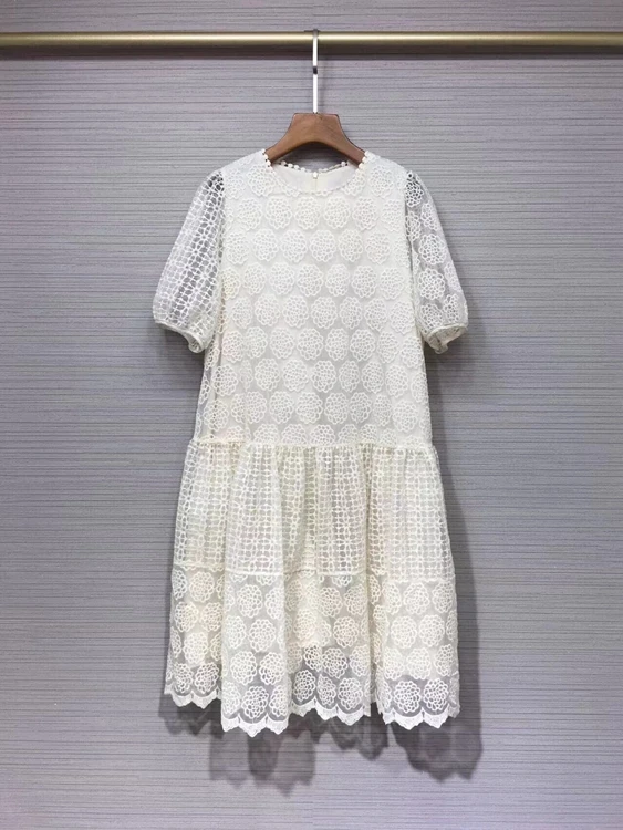 

2022 new women fashion short-sleeved flower embroidery stitching straight doll dress 620