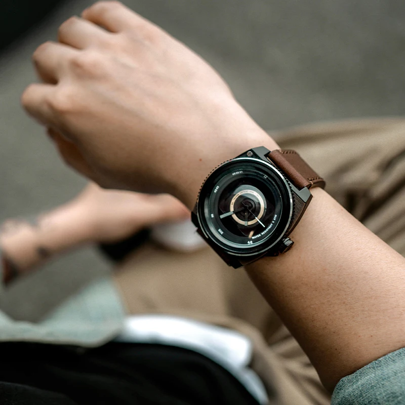 

Seven and Trendy Japanese Retro Camera Lens Watch Personalized Minority Photography Fashion Business Men's Watch