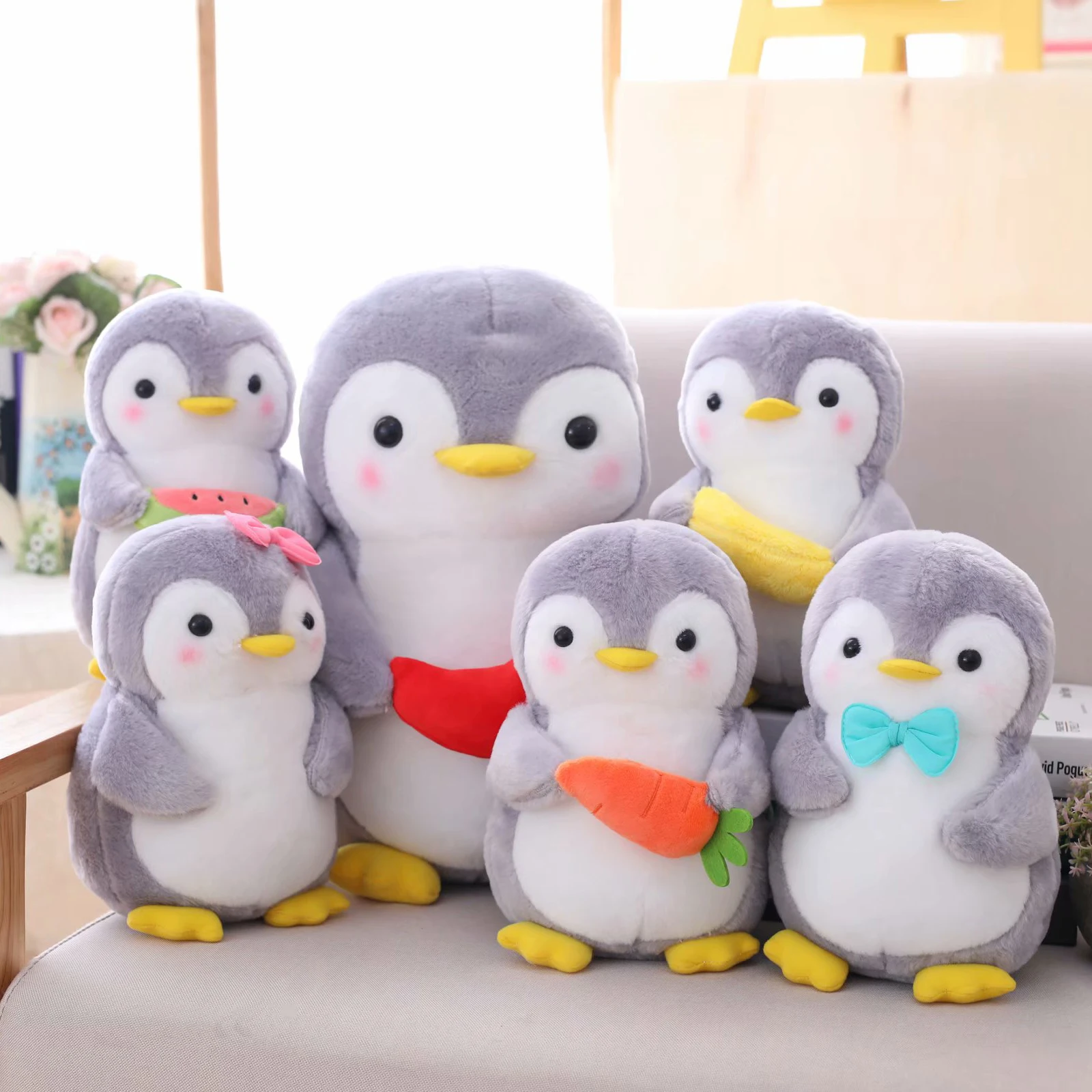 

Cute Penguin Plush Animal 25/45cm Holding Food Couple Penguins Family Fuzzy Little Plushie for Children Gift Indoor Decorations