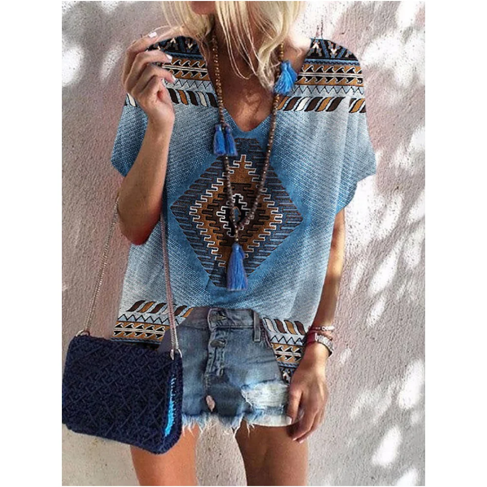 

Женские винтажные футболки с геометрическим рисунком, туника с V-образным вырезом, футболка в стиле пэчворк, этнический пуловер в западном с...