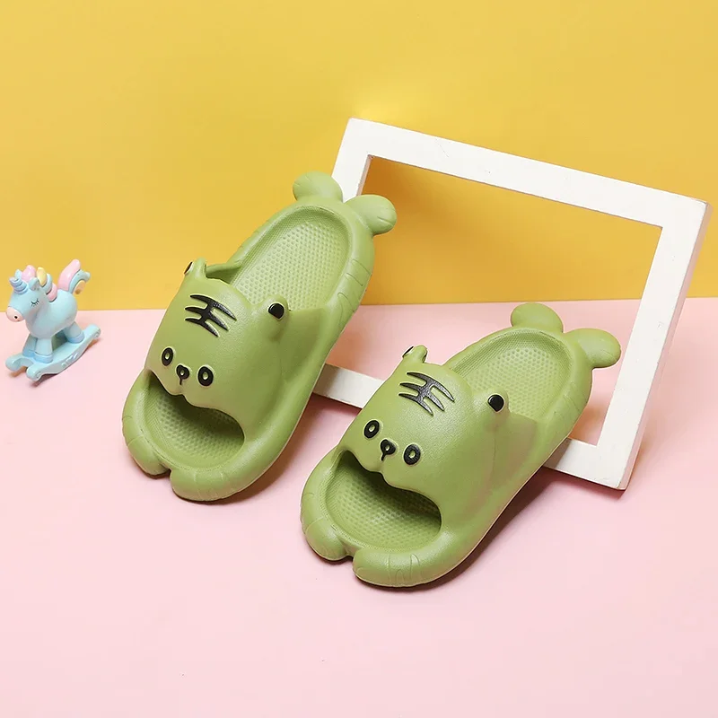 Детские мюли и сабо Нескользящие сандалии с тигром удобные пляжные тапочки