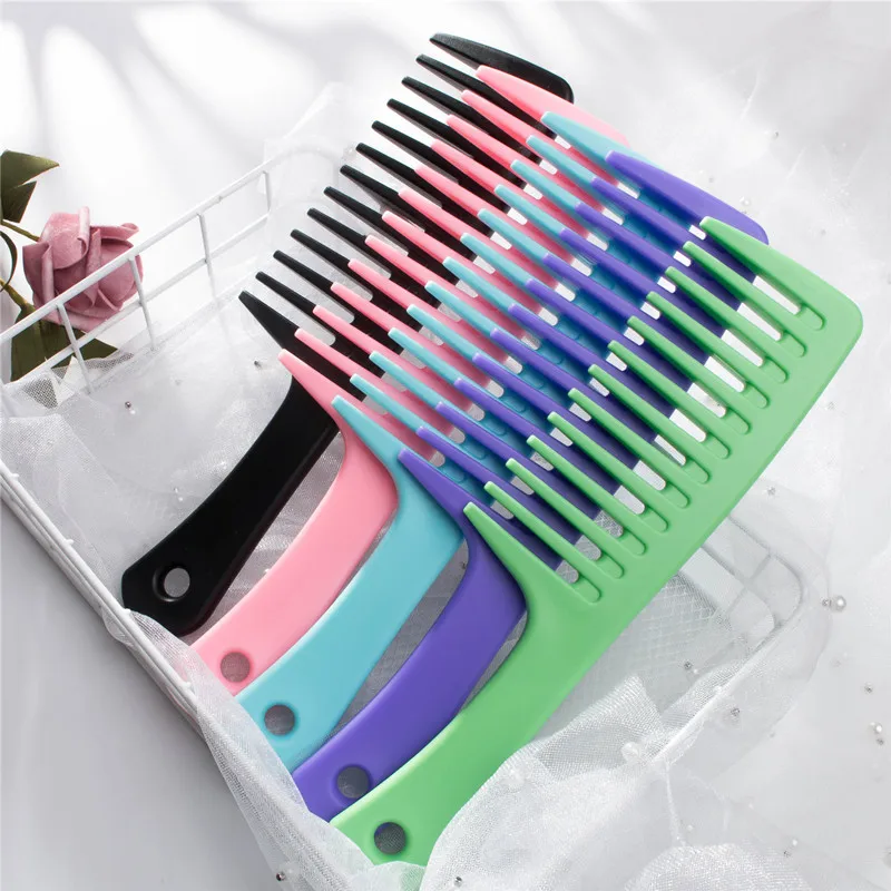 

Anti-static Large Wide Tooth Comb Hairdressing Comb Women Hanging Hole Handle Grip Curly Hair Hairbrush Beauty Hair Combs 2022