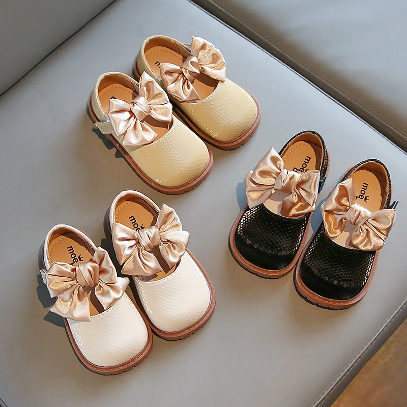 

Girls princess shoes 2022 spring new little girl Western style big bow small leather shoes soft sole shoes summer Korean