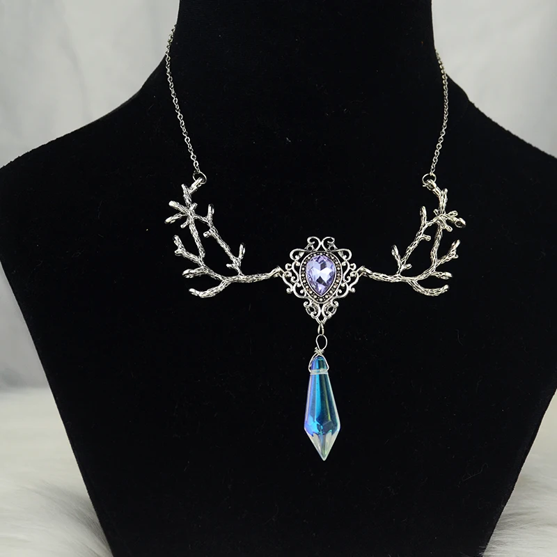 Ожерелье с подвеской в виде ветки ведьмы, богини леса