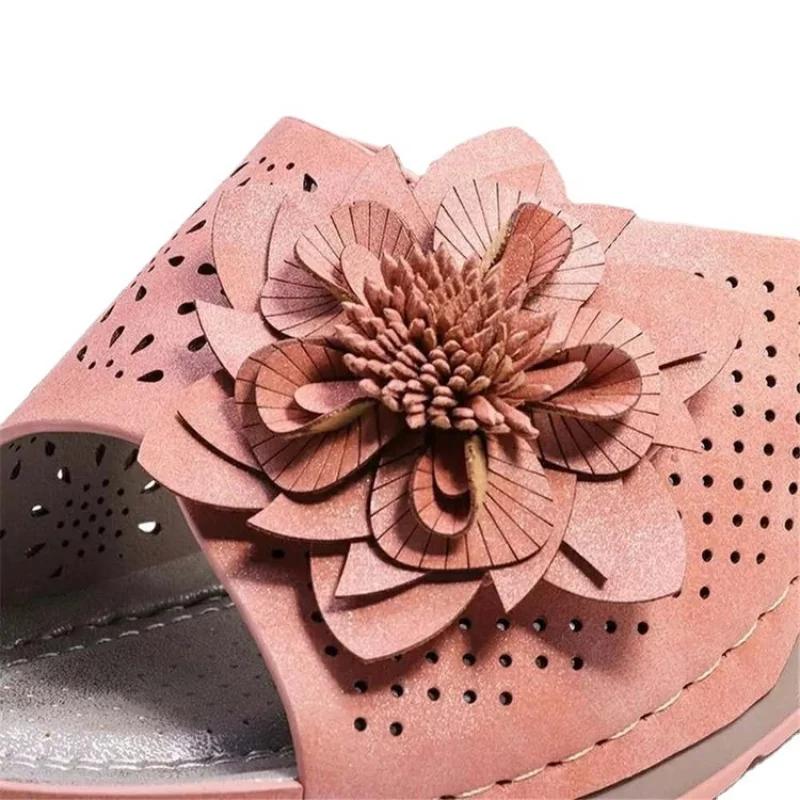 Сандалии женские на танкетке в стиле ретро Классические босоножки с вырезами