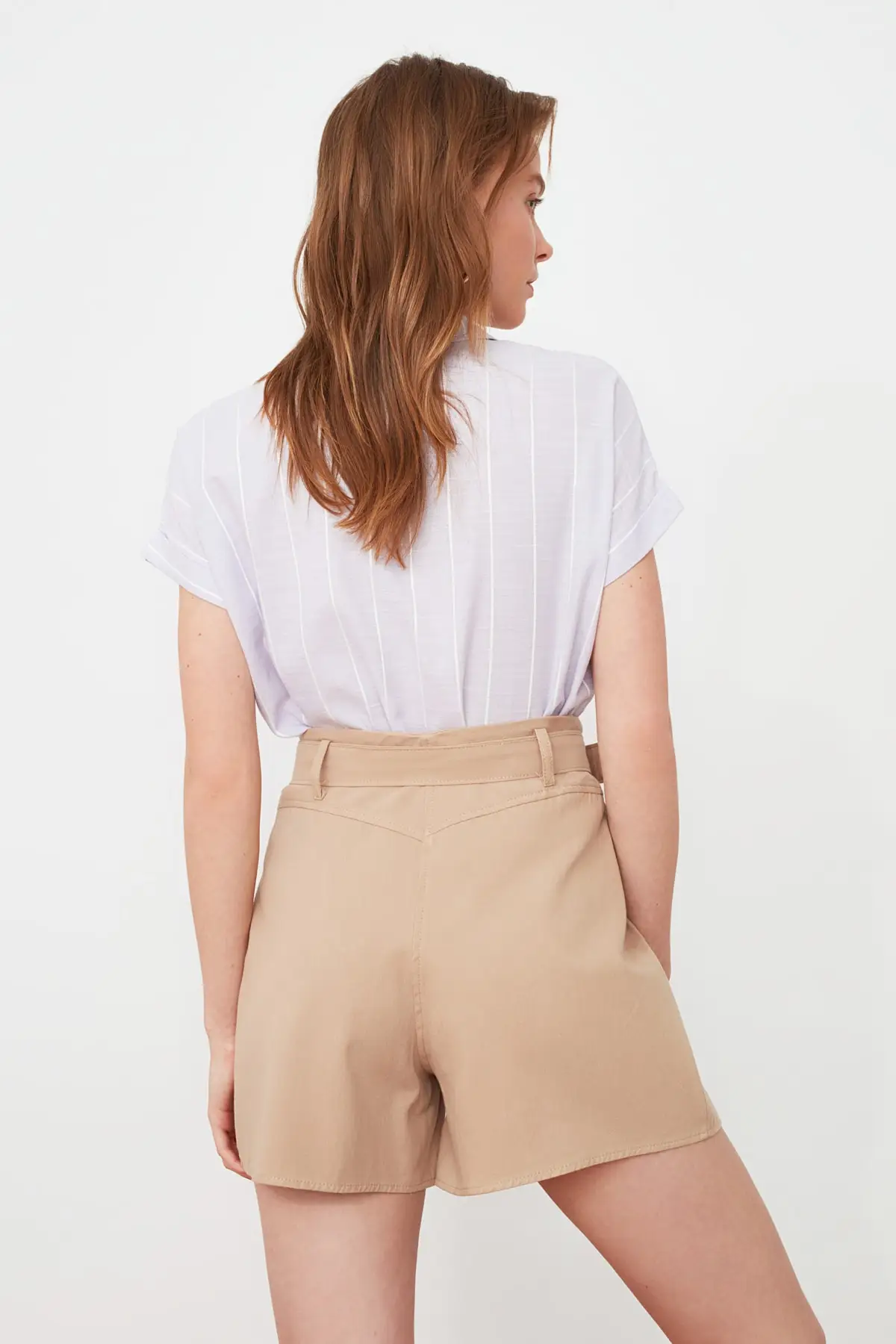 

Trendyol Arched Shorts & Bermuda TWOSS21SR0101