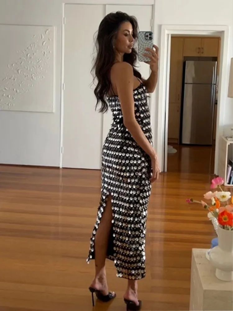 Сексуальное блестящее платье-макси с открытой спиной и квадратным вырезом