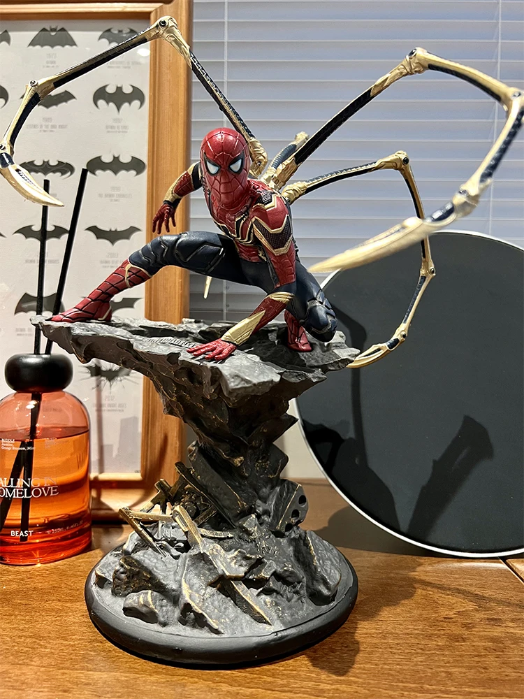 Экшн-фигурка из аниме мстители 30 см