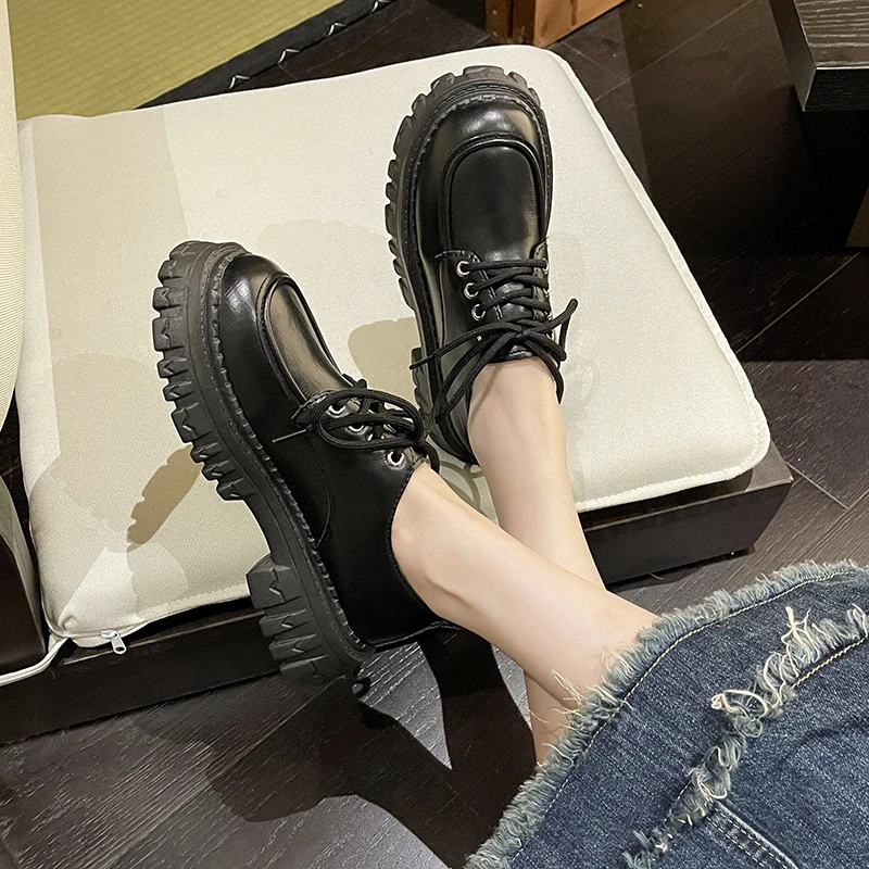 Туфли на толстой подошве увеличивающие рост осень 2023