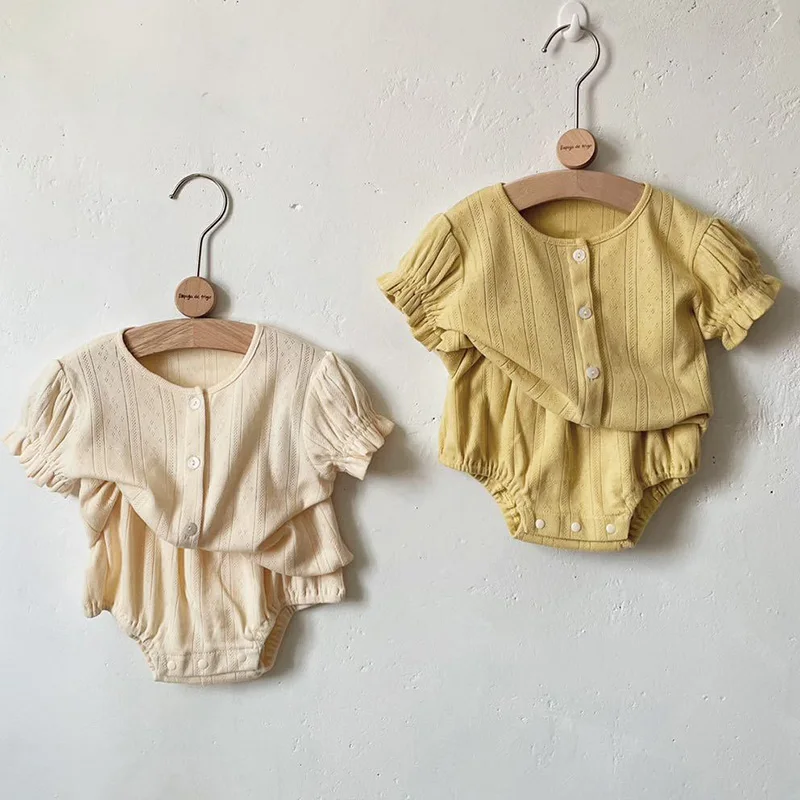 

Детский хлопковый кардиган с коротким рукавом и шорты из ПП