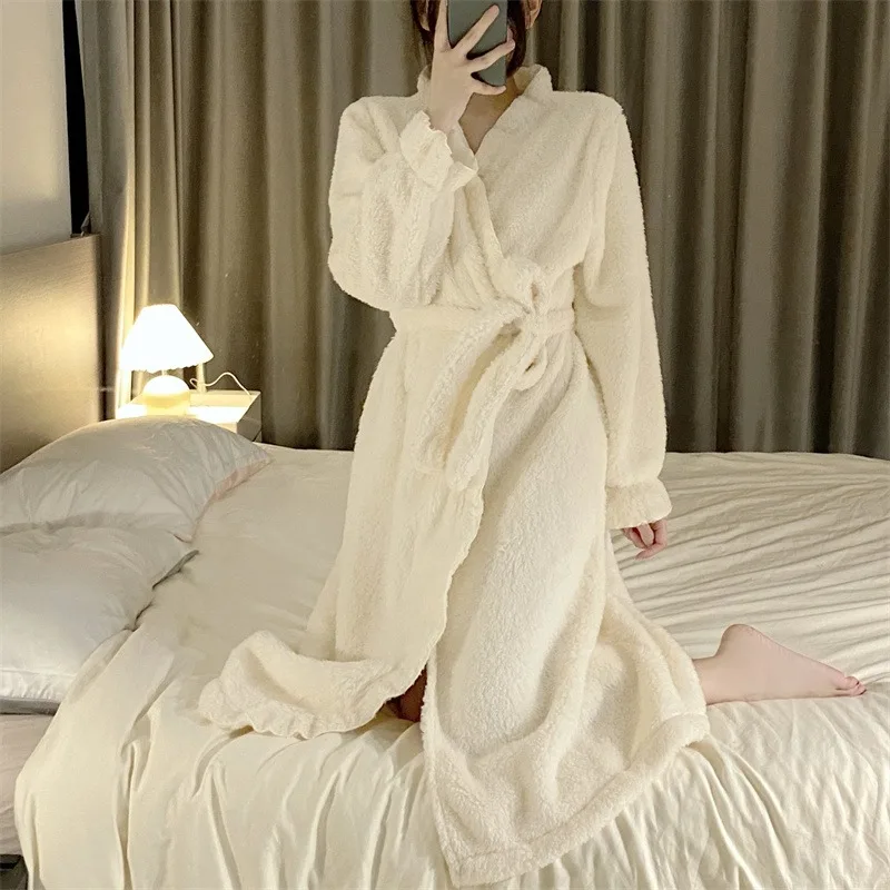 Women Sleep Dress Warm Flannel Pyjamas Autumn Winter Thick Coral Velvet Nightgowns Robe Long Sleeve Sleepwear Female Homewear