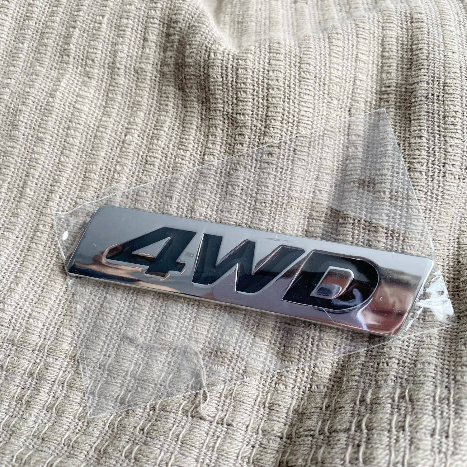 1X 3D Matt Metal Sticker 4WD Emblem 4X4 Badge Decal Car Styling For Honda CRV Accord Civic Suzuki Grand Vitara Swift SX4 |