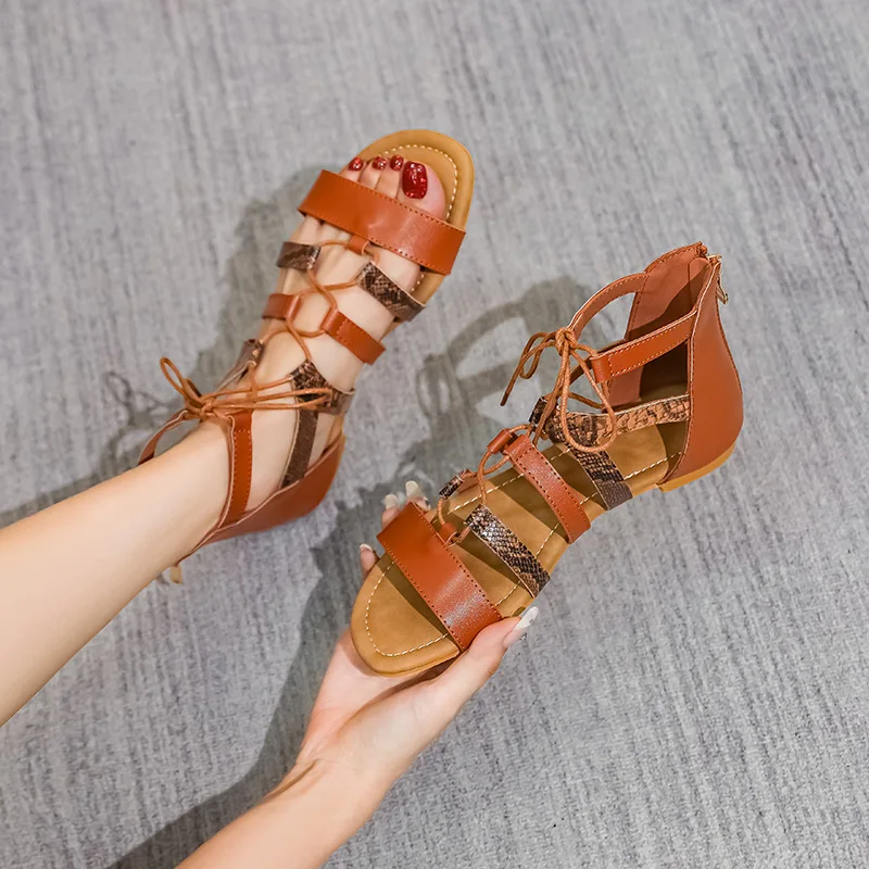 

2022 женские новые европейские и американские простые сандалии на молнии с плоской подошвой 3457