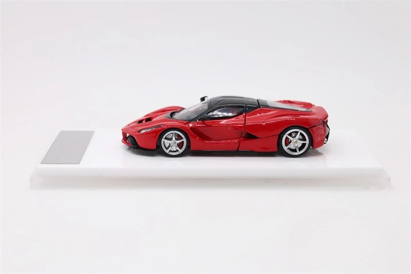 Фото Street Buster 1:64 Laferrari (F150) Limited9991 Модели автомобилей из литого металла Подарки №3