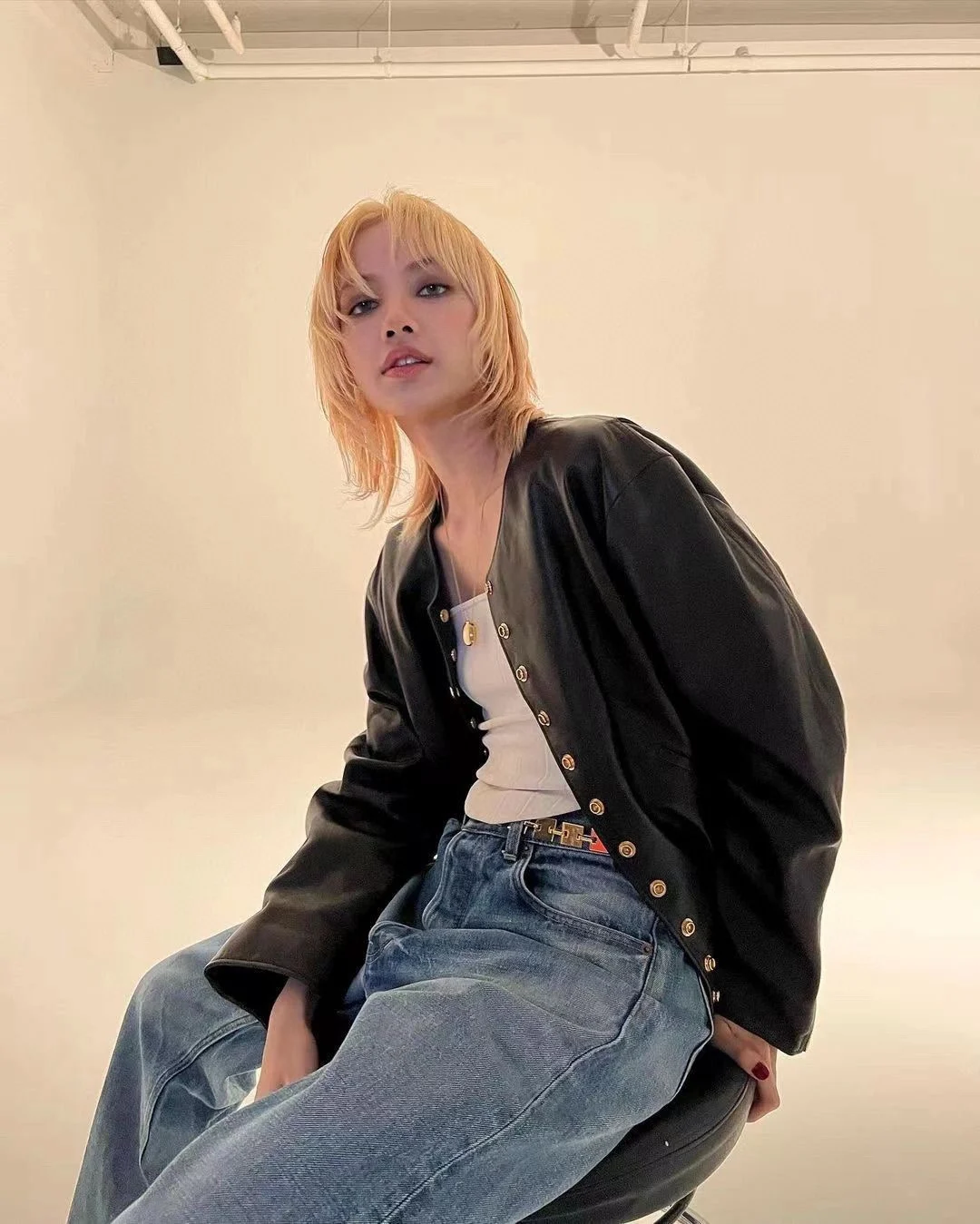 

Женская короткая мотоциклетная куртка, черная кожаная куртка в американском стиле, пальто в стиле ретро, весна-осень 2023