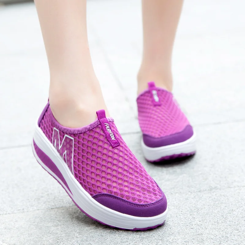 Summer Women's Walking Shoes Lightweight Breathable Sports Shoes Lazy Thick Bottom Shake Casual Shoes