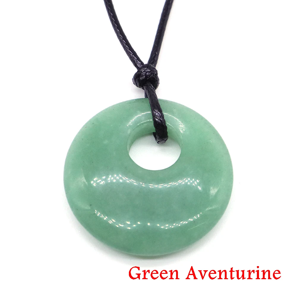 

Подвески из натуральных камней