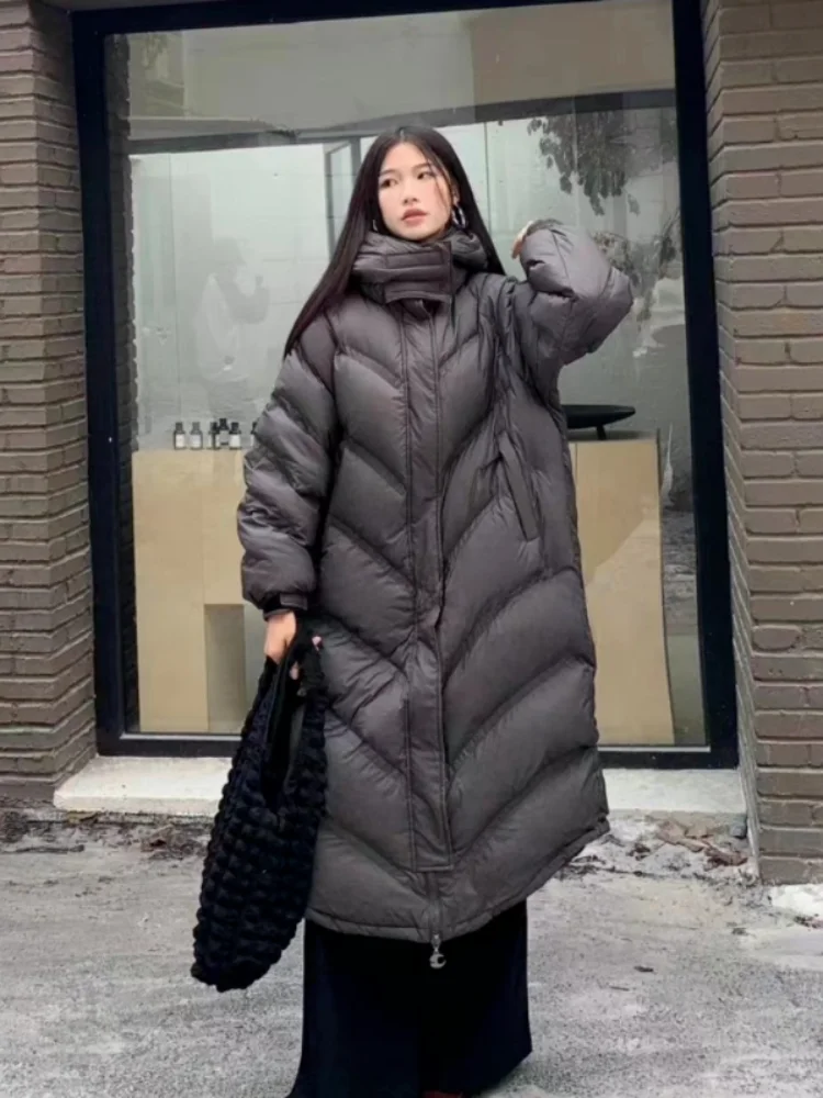 Женский пуховик с капюшоном