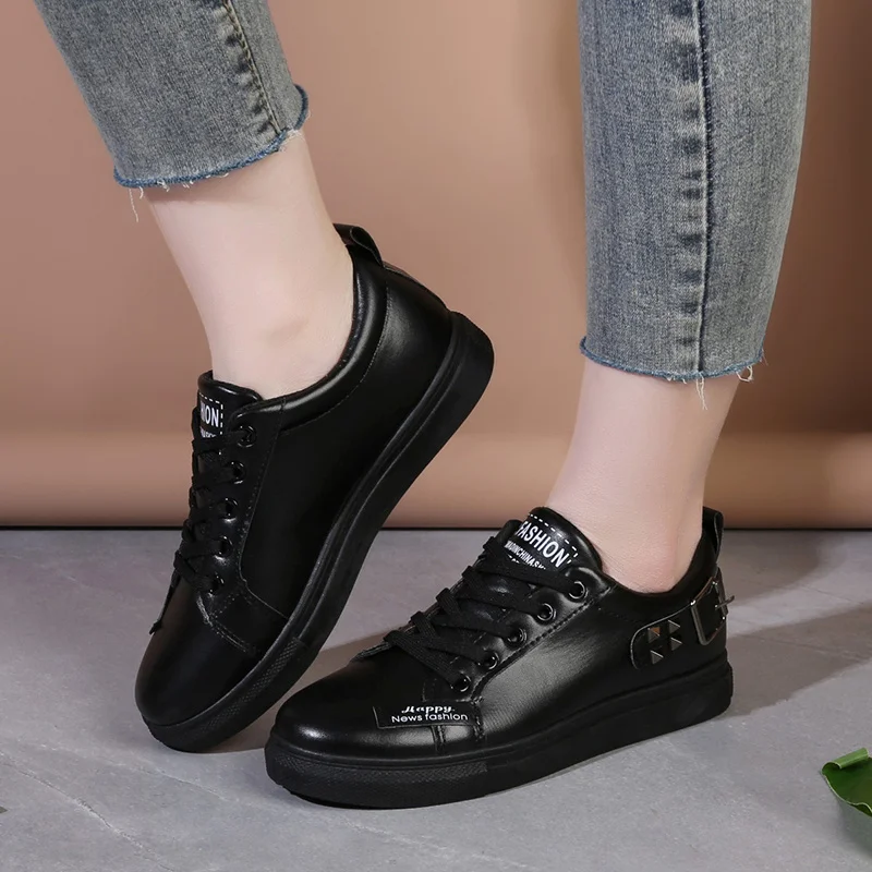 2023 New Designer Hot Sale Purple Chain Women's Thick Sole Sneakers Casual Comfortable All-match Flat Running Women's Shoes