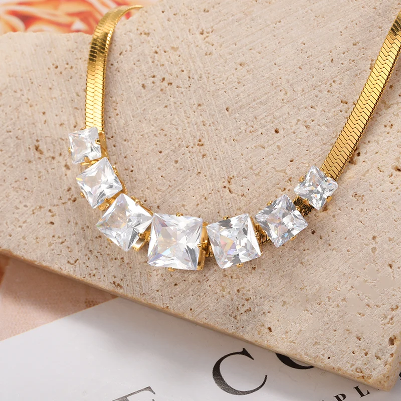 

Geometric CZ Zircon Crystal Necklaces Pendants For Women Jewelry Stainless Steel Herringbone Snake Chain Choker Necklace 2022