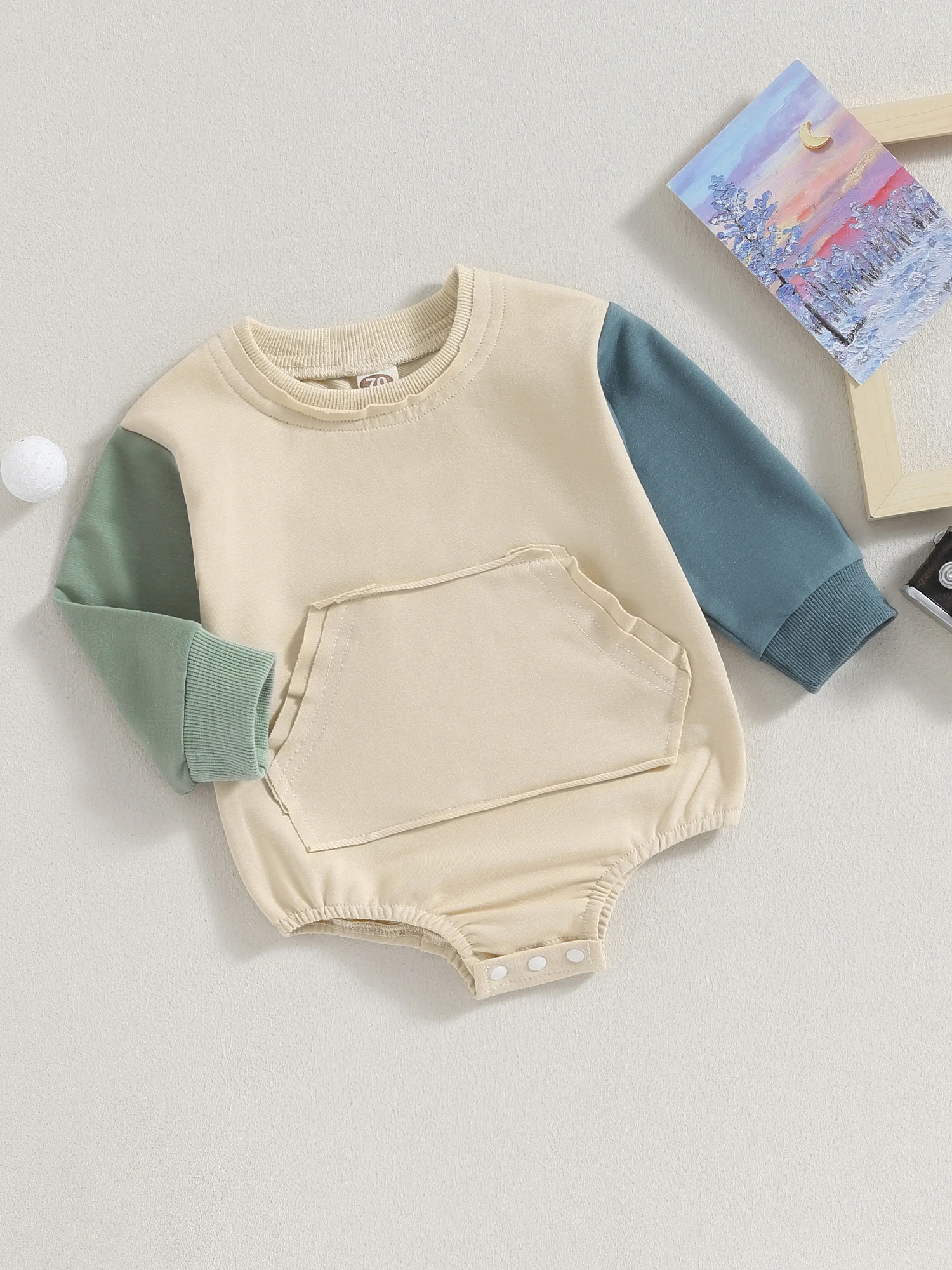 Рисунок 5 - Детский комбинезон с капюшоном