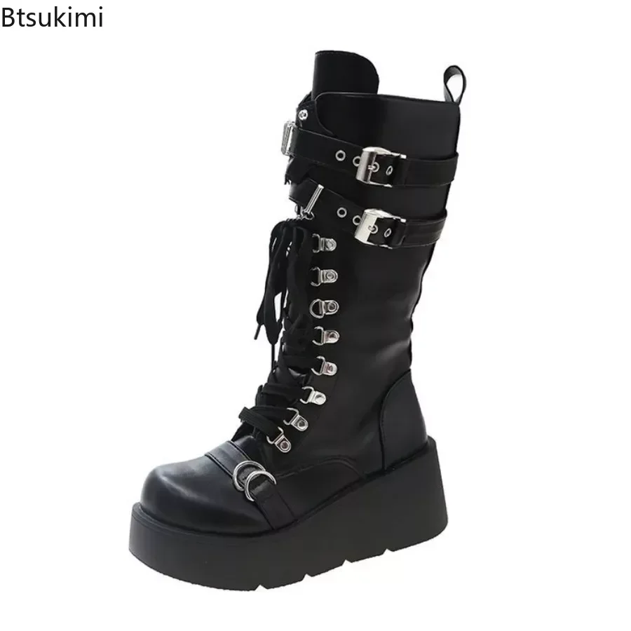 

Женские сапоги до колена на массивной платформе, в готическом стиле