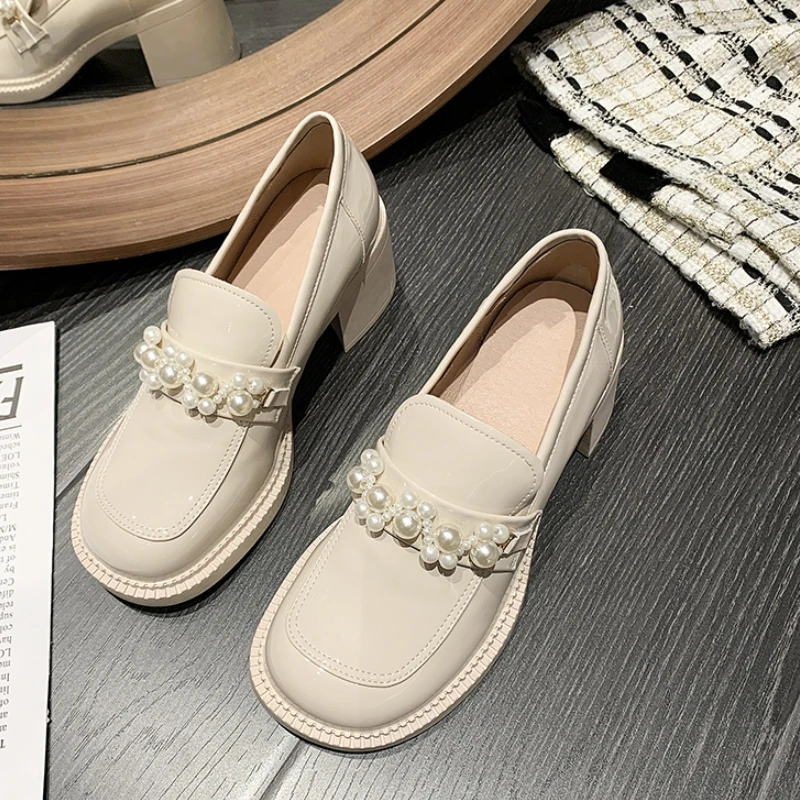 

Elegant Pearl Design Women Single Shoes Slip-on PU Leather Shoes Comfortable Round Head Luxurious Woman Office Female Shoes