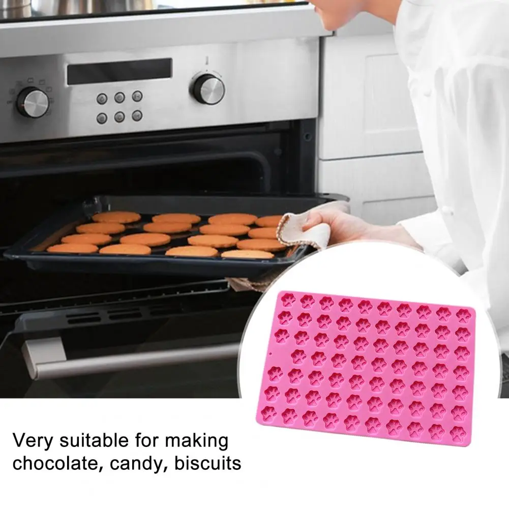 

Refrigerator-safe Candy Mold Non-stick Cat Paw Print Silicone Mold 69 Cavities for Diy Fondant Cake Chocolate Cookie Treat