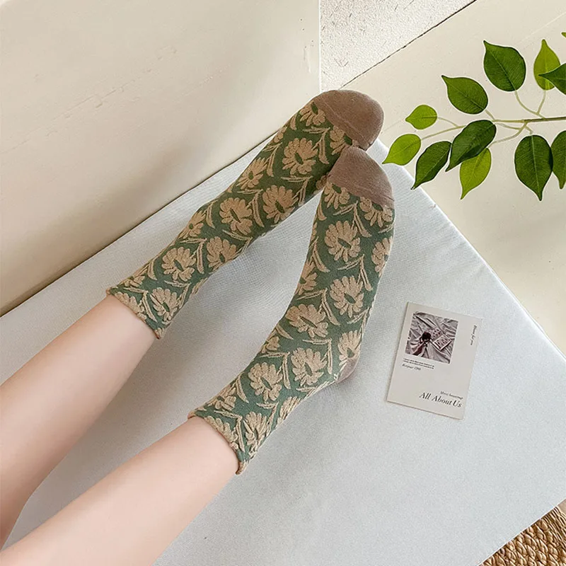 Hand-painted original tide socks retro medium tube couple socks literary socks street cartoon cotton socks