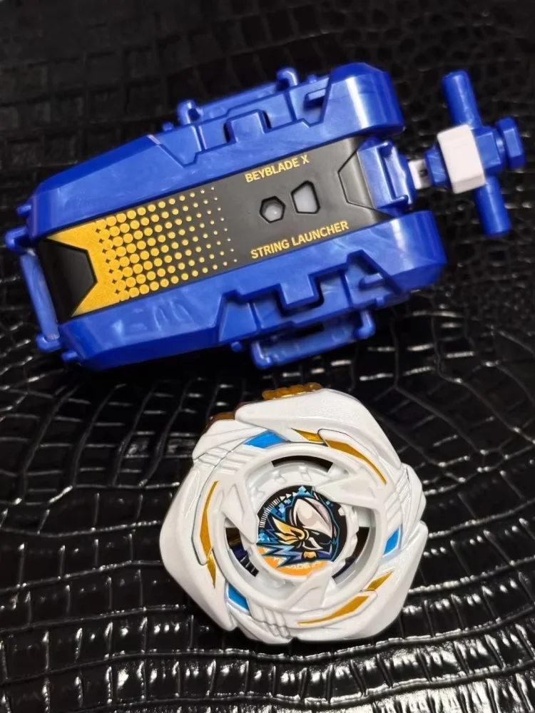 Фото Горячая новинка: Волчок Tomy Beyblade X UX20 Valkyrie — высокопроизводительная модель для соревнований с леской, быстрая доставка №3