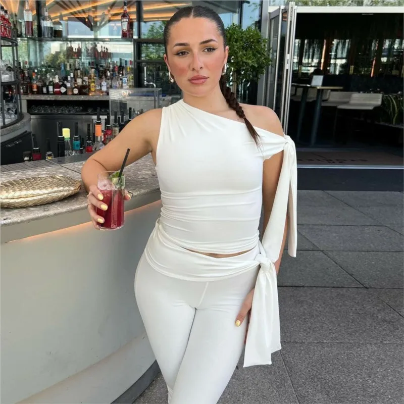 Фото Новинка 2026: Комплект из двух предметов в стиле Bodycon для женщин – элегантный облегающий костюм с асимметричным воротником и шнуровкой №2