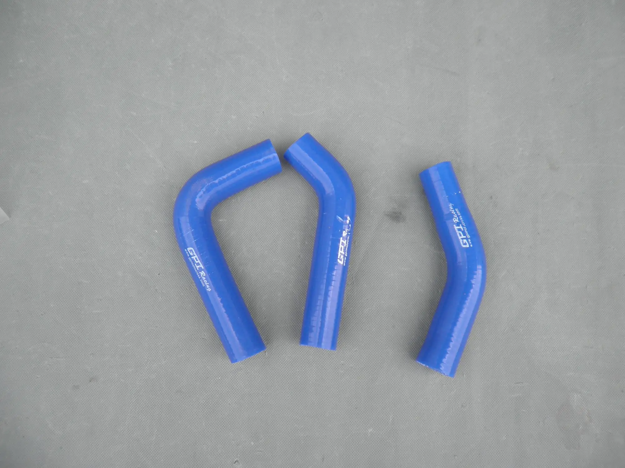 

For Yamaha RZ350 RRZ350 1984-1985 / RD350 RD250 1973-1975 RZ RRZ RD 350 250 Silicone Radiator Hose Pipe Tube Kit 1973 1974 1975