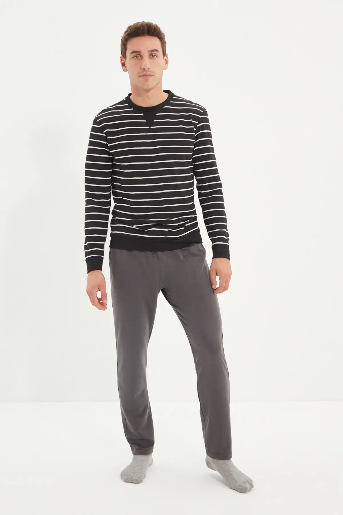 

Trendyol Men 'S Regular Fit Knitted Pajama set THMAW22PT0428