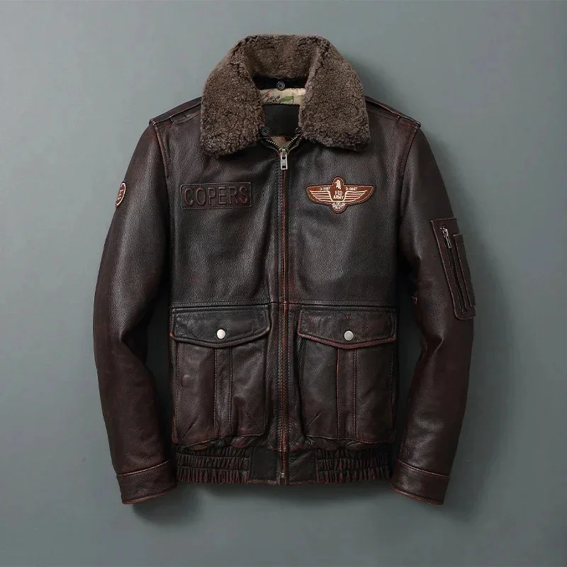 Мужская кожаная куртка с меховым воротником в стиле милитари