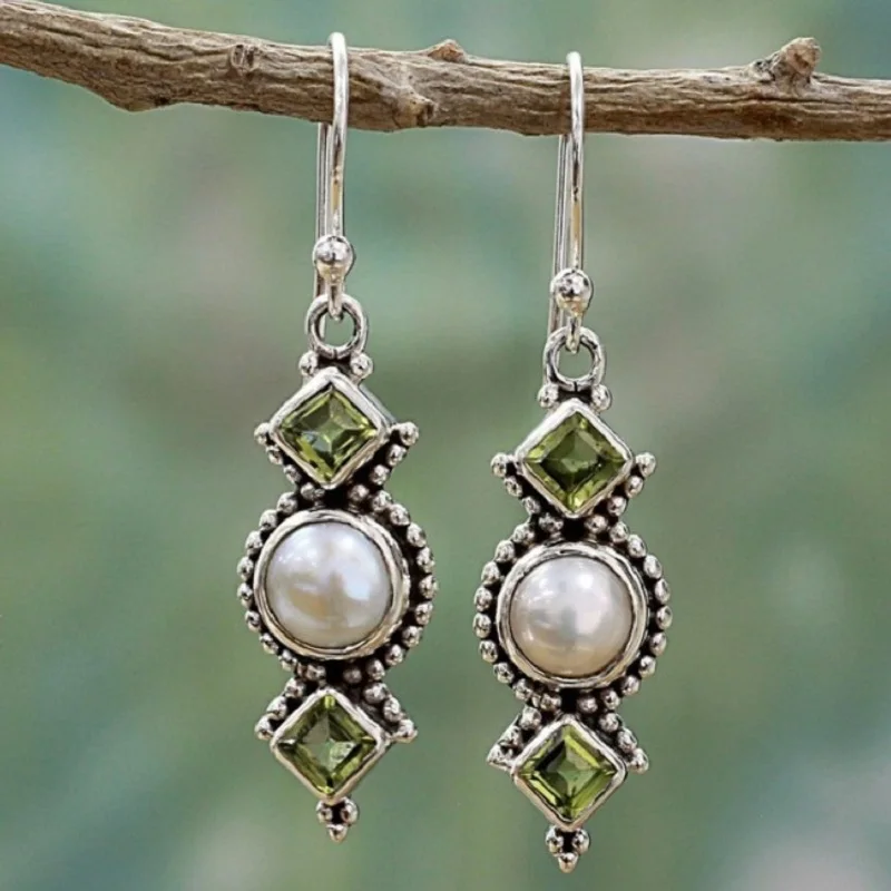

Vintage Indian Simulated Pearl Dangle Earrings For Women Fashion Retro Olive Green Square Stone Long Earring Jewelry pendientes
