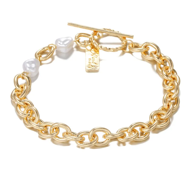 

Gold Tone Metal Link Chain Fashion Bracelet Pearl Decal Accessory Bracelet
