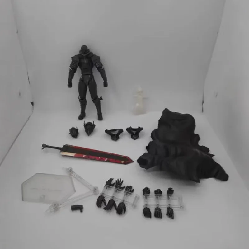 Фото Фигурка Guts в броне Берсерка (Berserk) Figma 410, аниме-модель, игрушка с аксессуарами, подставкой, мечом, сменными руками, коллекционная №3
