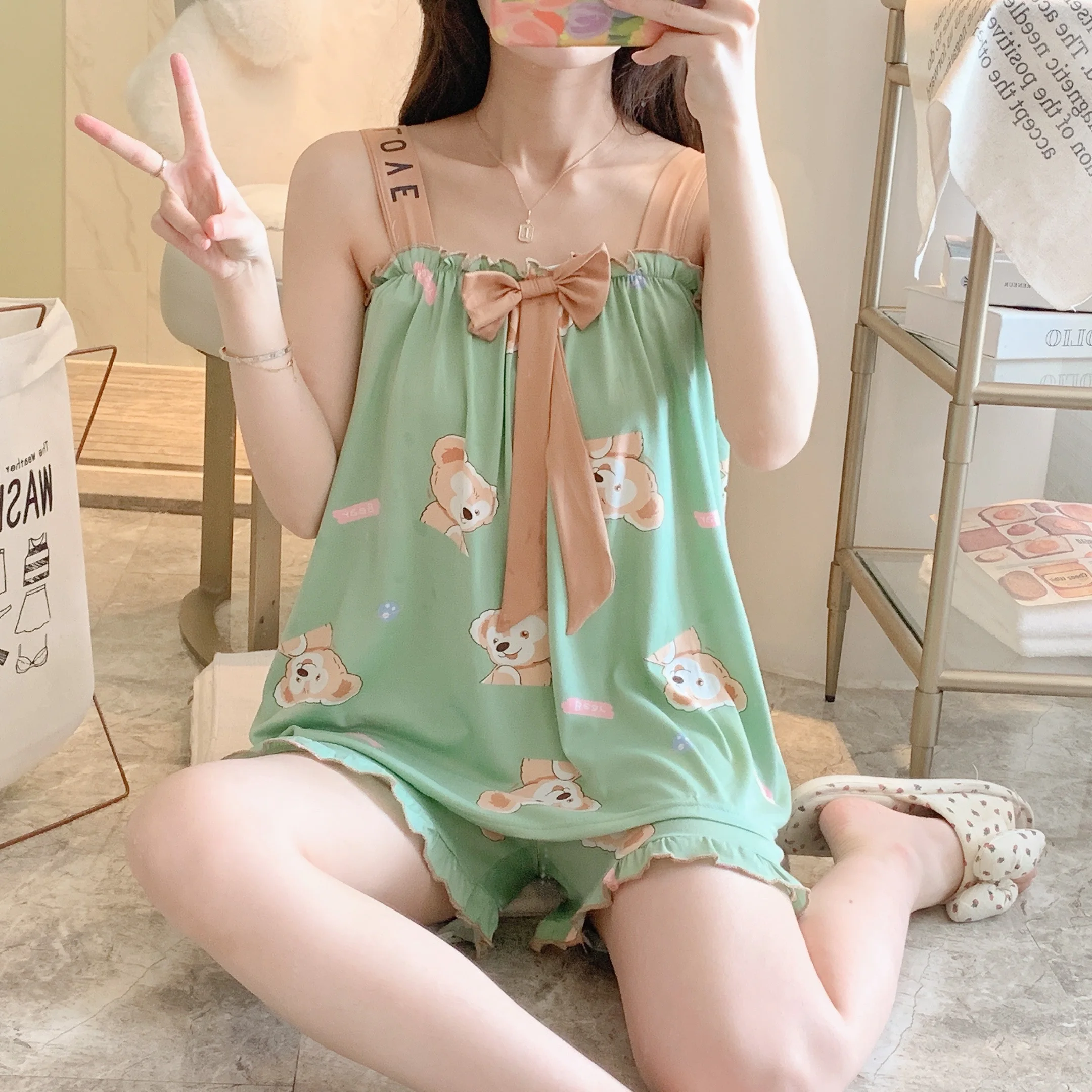 

Летний женский пижамный комплект без рукавов, тонкая Пижама с бантом, шорты с мультяшным принтом медведя, костюм из двух предметов, милая Пи...