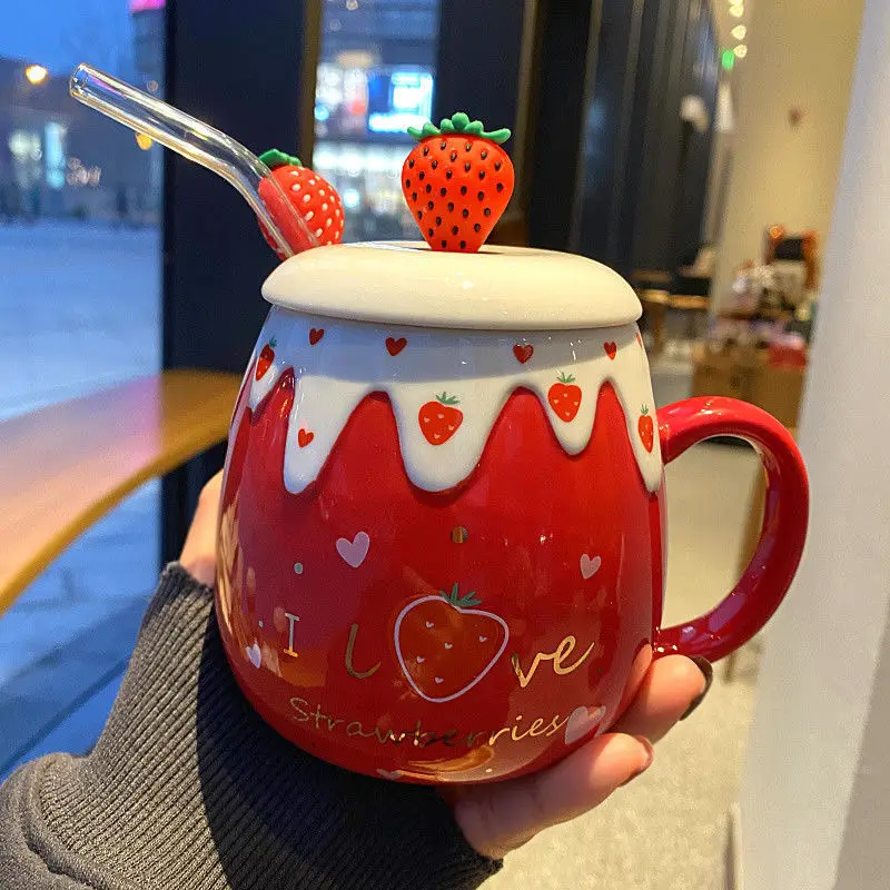 

Japanese Lovely Ceramic Cup Girl Heart Spoon Mug Strawberry Large Capacity Creative Home Breakfast Oatmeal Cup Milk Coffee Mug