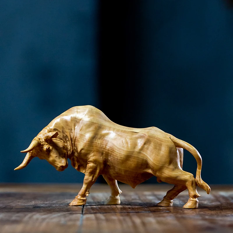 Деревянный бык. Фигурка быка из дерева. Дюна 2021 фигурка быка. Деревянная голова быка. Фигурки из красного дерева.