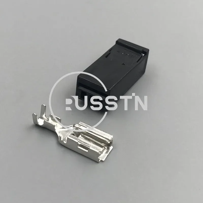 

1 комплект, 1-контактный 1900-1003, сильноточный жгут проводов, розетка переменного тока в сборе, автоматический незапечатанный разъем для автомобиля